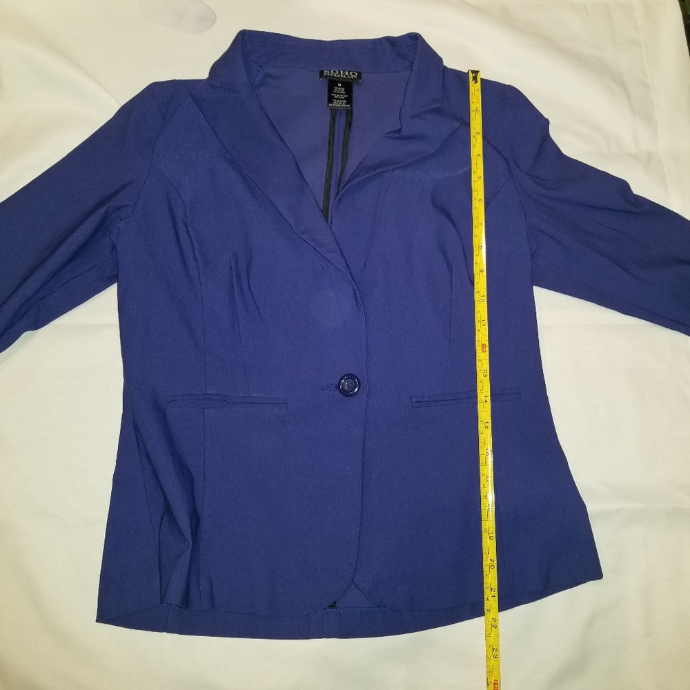 Soho apparel blazer. Size M - Picture 7 of 9